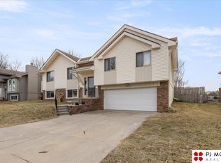 13210 S 33rd St, Bellevue, NE 68123
