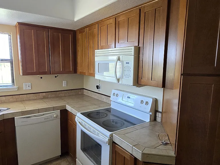 6651 N Campbell Ave #248 — Photo 5