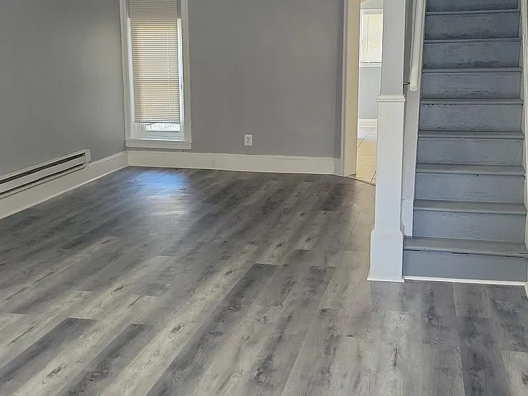 1438 N Edgewood St — Photo 1