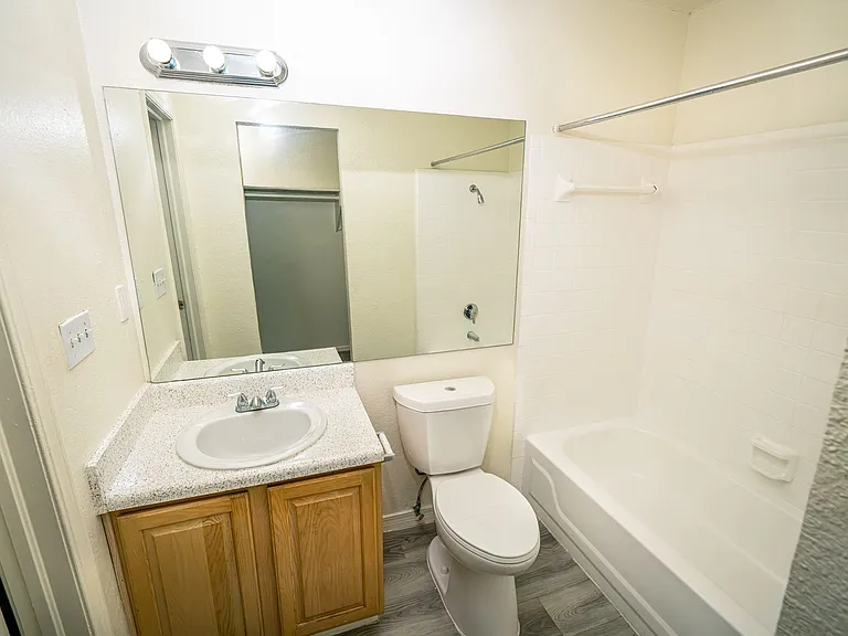 Tamarack Place Apartments — Photo 51