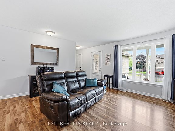 5th image of 64 Giroux St