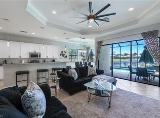1685 Serrano Cir, Naples, FL 34105