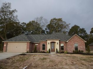 4187 Camryn Rd, Lake Charles, LA 70611