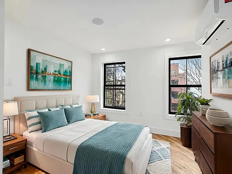 157A Madison St #3 — Photo 2