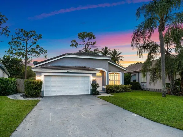 872 Lake Wellington Drive, Wellington, FL 33414