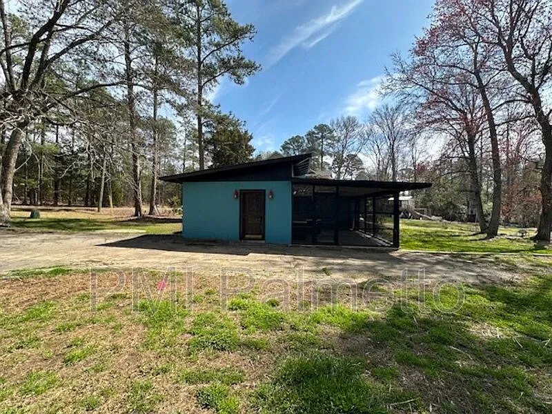 2 bed, 1.0 bath, 900 sqft, $2,100 — Photo 4
