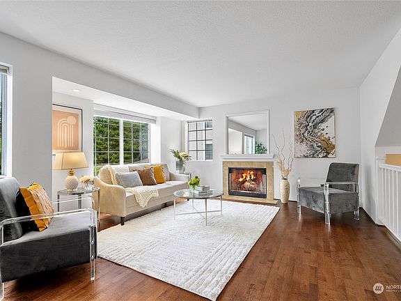 3rd image of 748 122nd Avenue NE