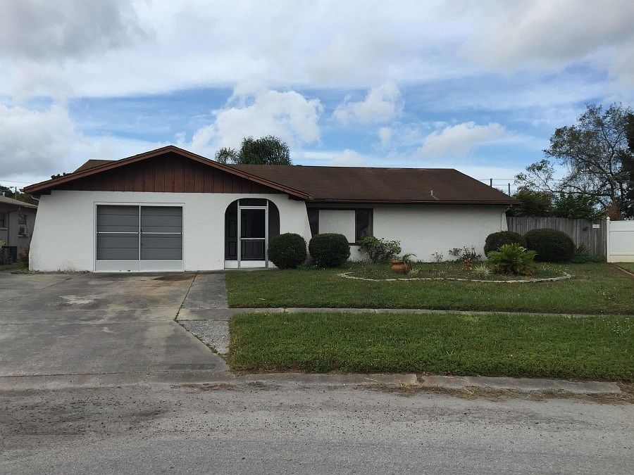 1st image of 2215 Tumbleweed Dr