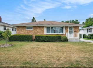 547 W 11th St, Mishawaka, IN 46544