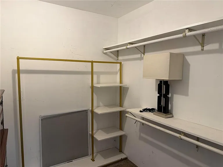 1352 Gordon St #2 — Photo 6