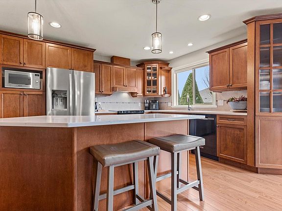 3rd image of 46000 Thomas Rd #177