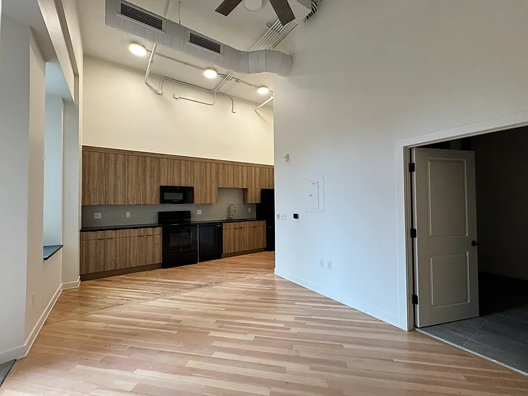 The Marshall Lofts — Photo 39