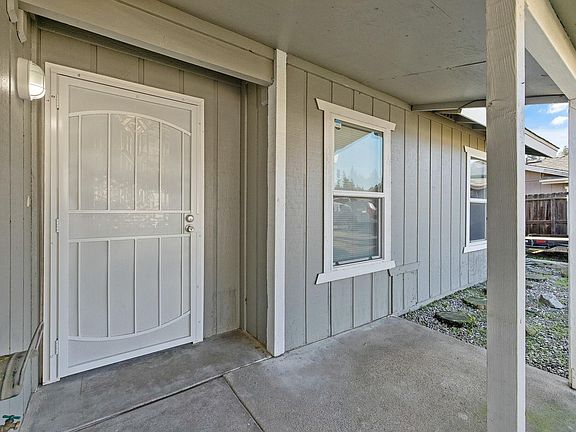 5th image of 5615 W Laura Court