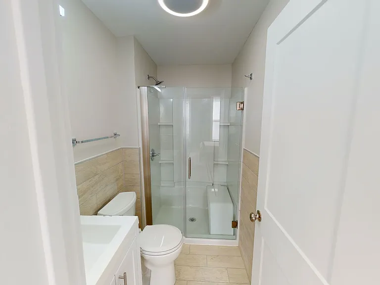 411 Orange St — Photo 15