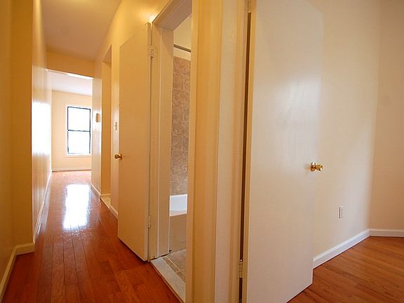 2nd image of 621 W 135th St APT 4D