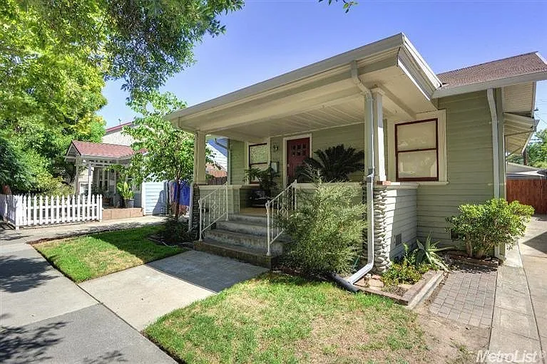 3166 South St photo 1