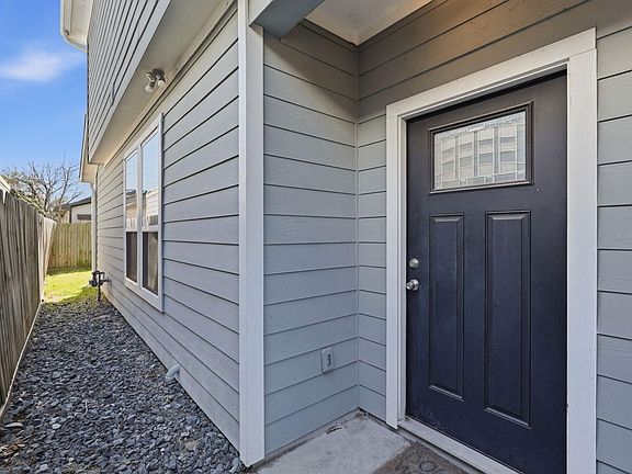 4th image of 7320 Avenue J