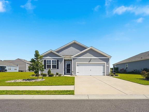 2nd image of 425 Royal Arch Dr.