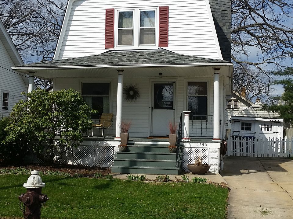 1st image of 1550 Roycroft Ave