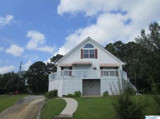 245 Pine Harbor Ln, Gadsden, AL 35903