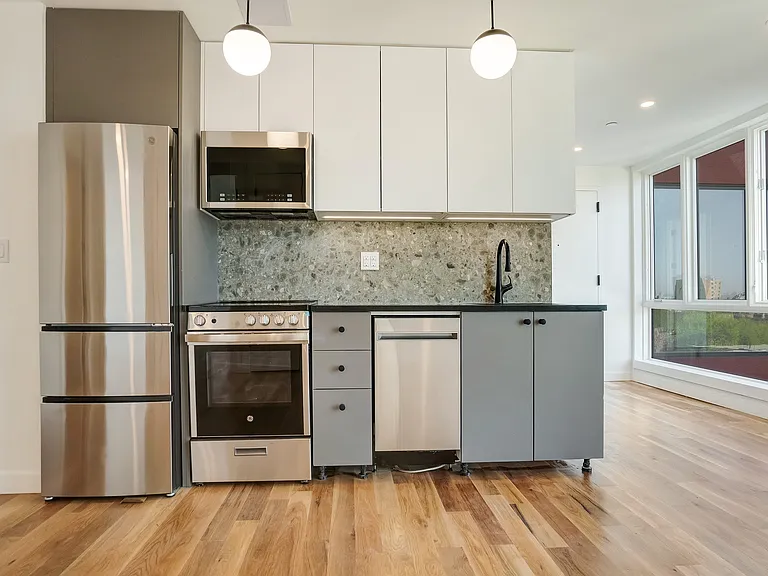 1515 Park Pl #607 — Photo 4