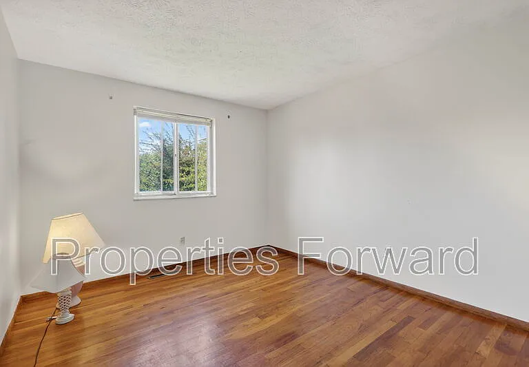 873 Allison Dr — Photo 18