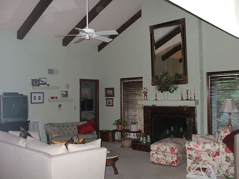 Grand Living room