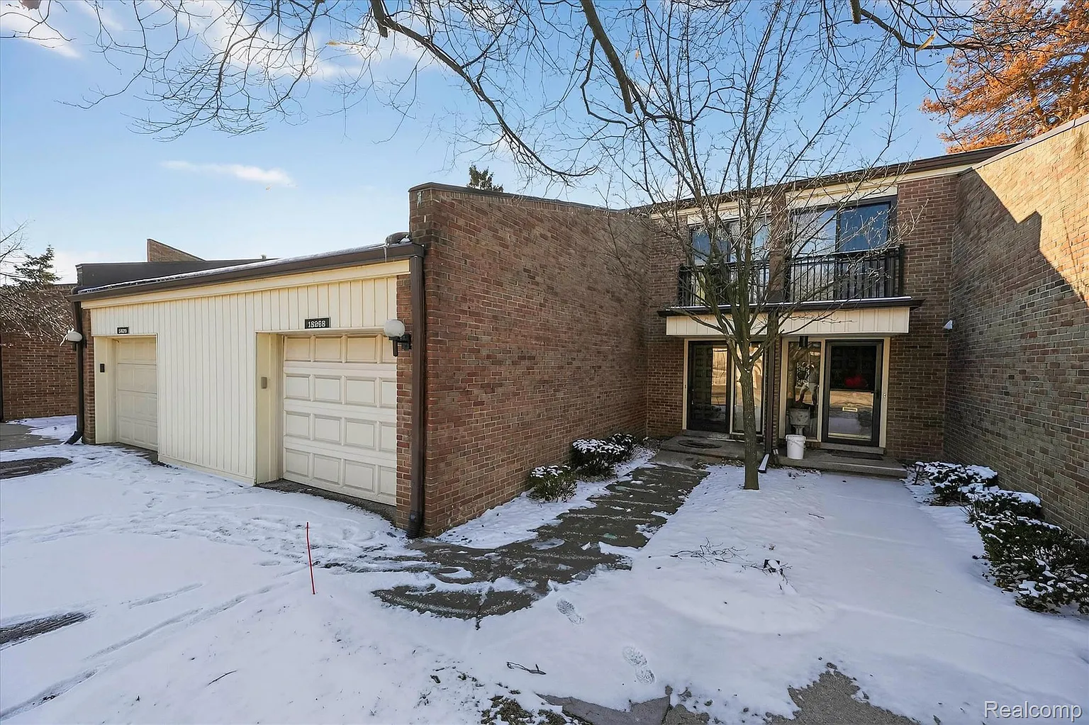 18268 University Park Dr photo 1
