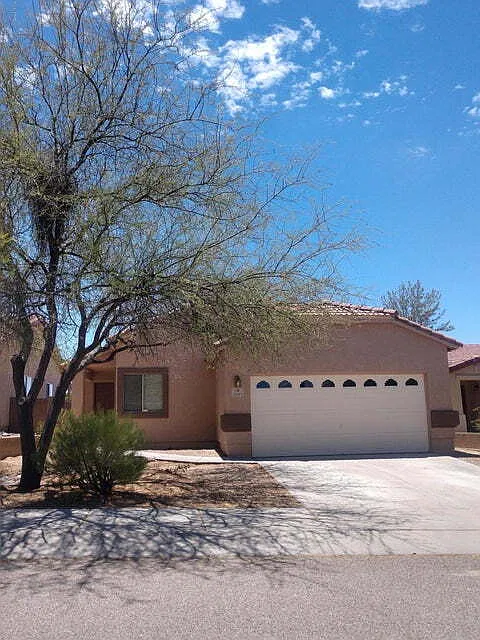 4 bed, 2.0 bath, 1642 sqft, $1,795 — Photo 4