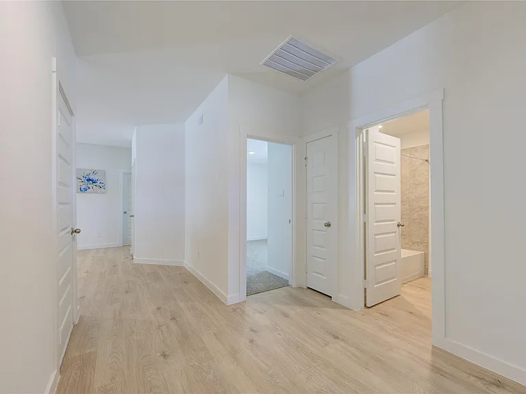 8038 Tropea Dr — Photo 4