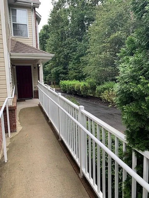 2 bed, 1442 sqft, $2,800 — Photo 2