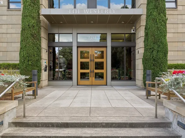 2351 NW Westover Rd Unit 601, Portland, OR 97210