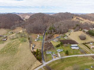 Greli Dr, Blountville, TN 37617