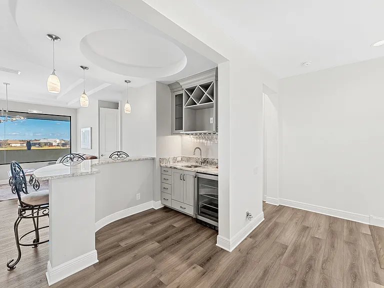 3638 Lake Adelaide Pl — Photo 28