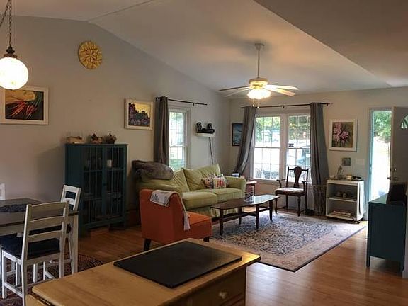 2nd image of 85 Deaver St