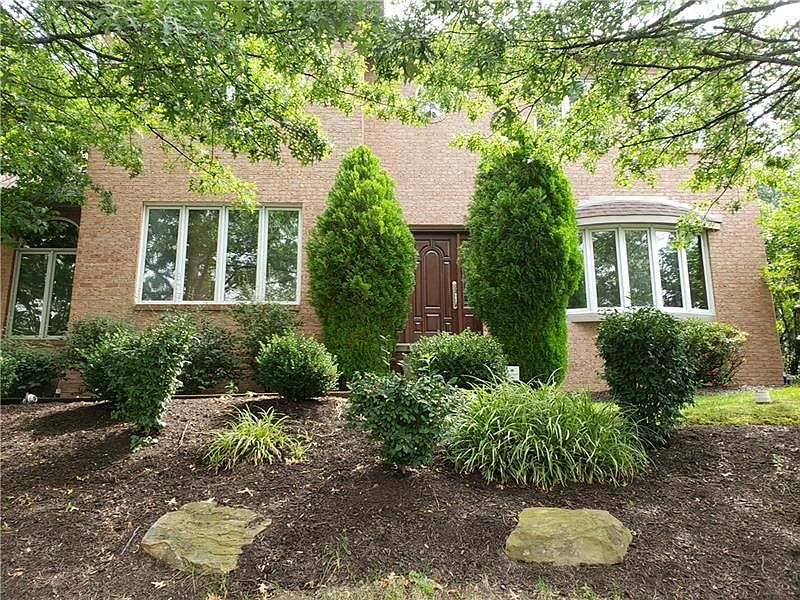 116 Oakview Dr, Cranberry Township, PA 16066 Zillow
