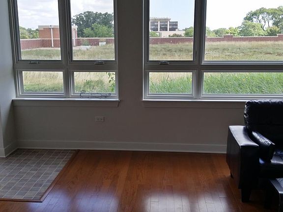 4th image of 6000 N Cicero Ave APT 314