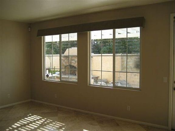 4th image of 524 Echo Ln