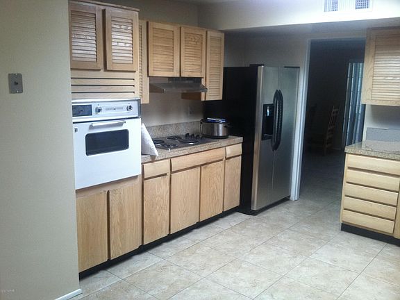 3rd image of 6461 North Ave