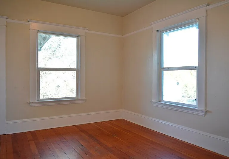 3956 N Albina Ave — Photo 13