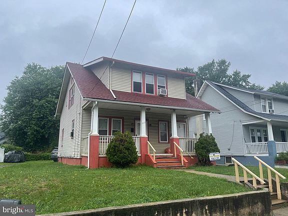 2nd image of 219 Evergreen Ave