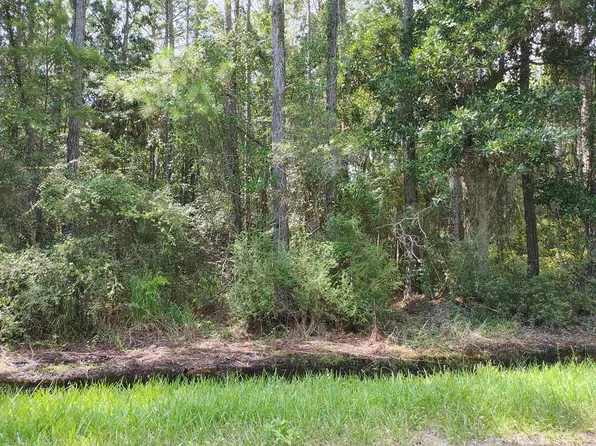 1012 Teresa Ave, Eastpoint, FL 32328