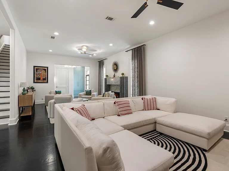 3960 W Alabama St — Photo 10