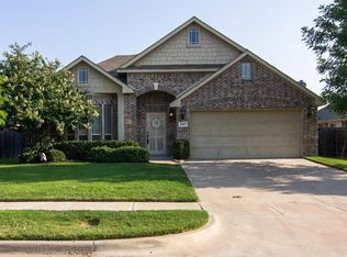 4607 Sailboat Dr, Mansfield, TX 76063