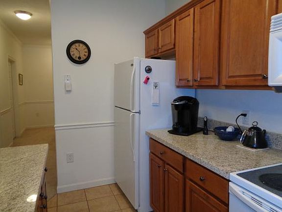 3rd image of 55 River Front Dr Unit 209