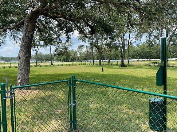 Sandy Bluff community dog park