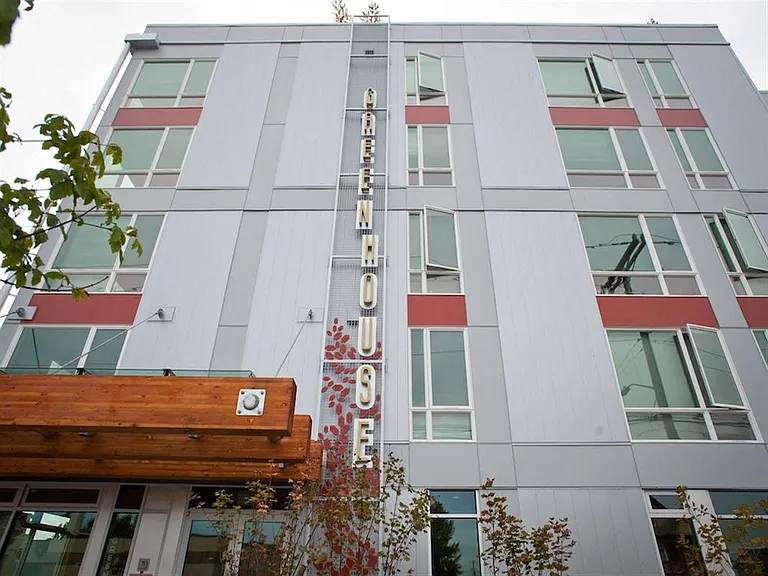 Greenhouse Apartments — Photo 16