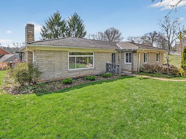 462 Greenhurst Dr — Photo 35