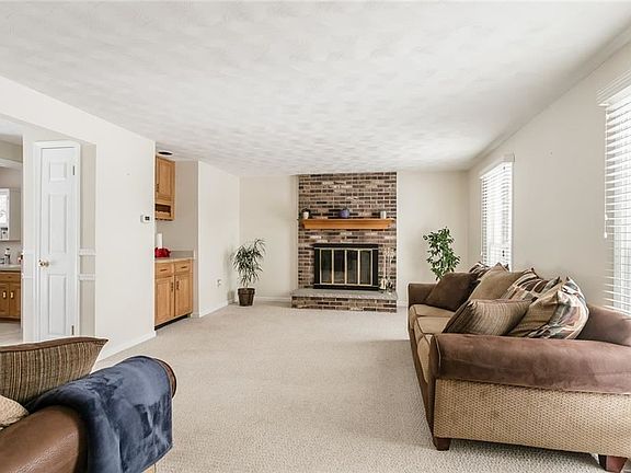 2nd image of 1248 Hardwood Ln