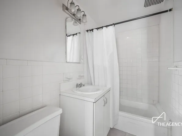 154 West 77th Street 4R image 6 of 7
